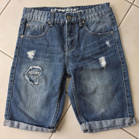 Lässige kurze Jeans für coole Jungs Gr. 158