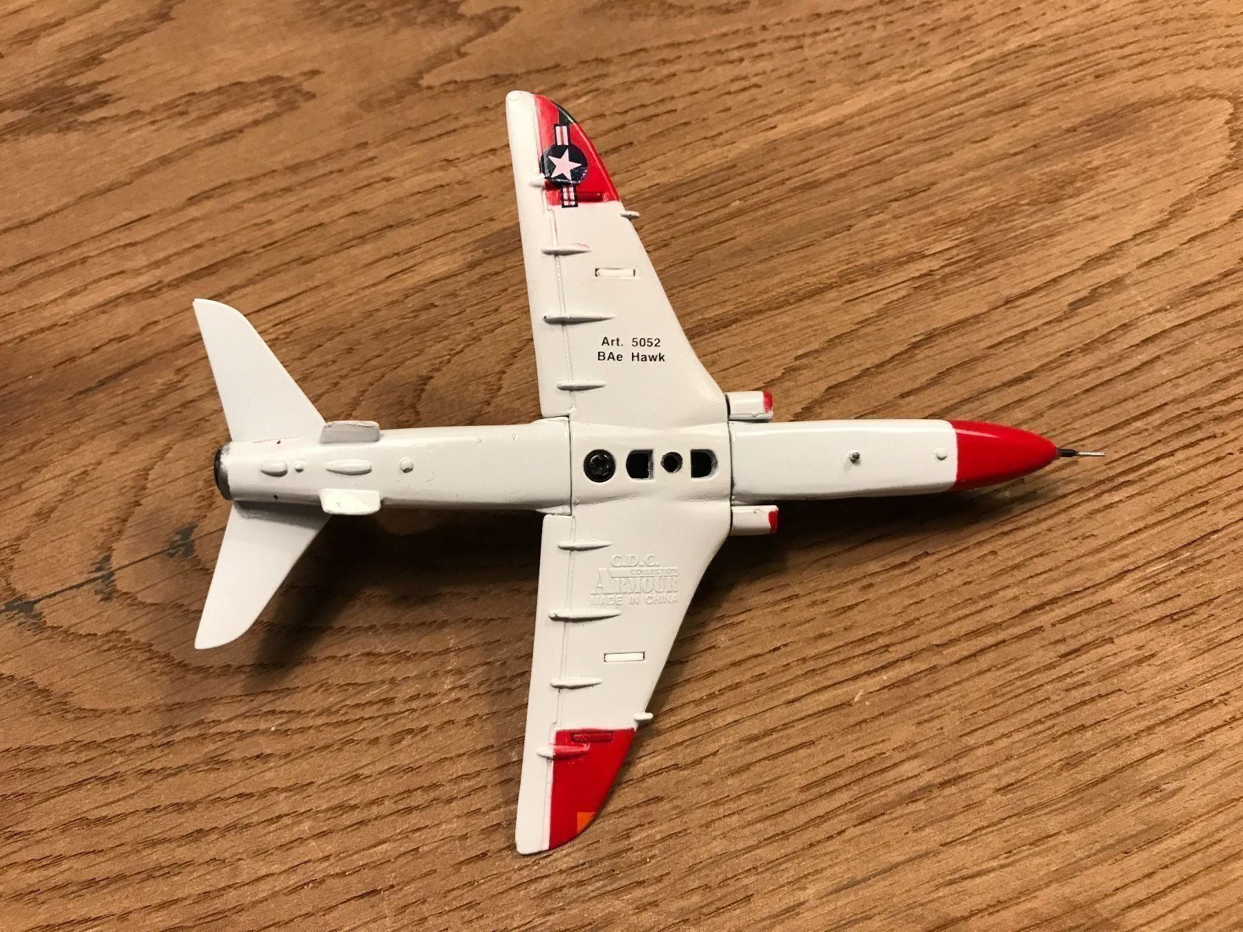 Kits de montage: T-45 Goshawk "U.S. Navy" Flugzeugmodell – D'occasion à Kloten par Bargainhunter_2012 3