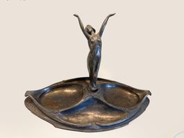 Jugendstil Aufsatzschale Frauenfigur