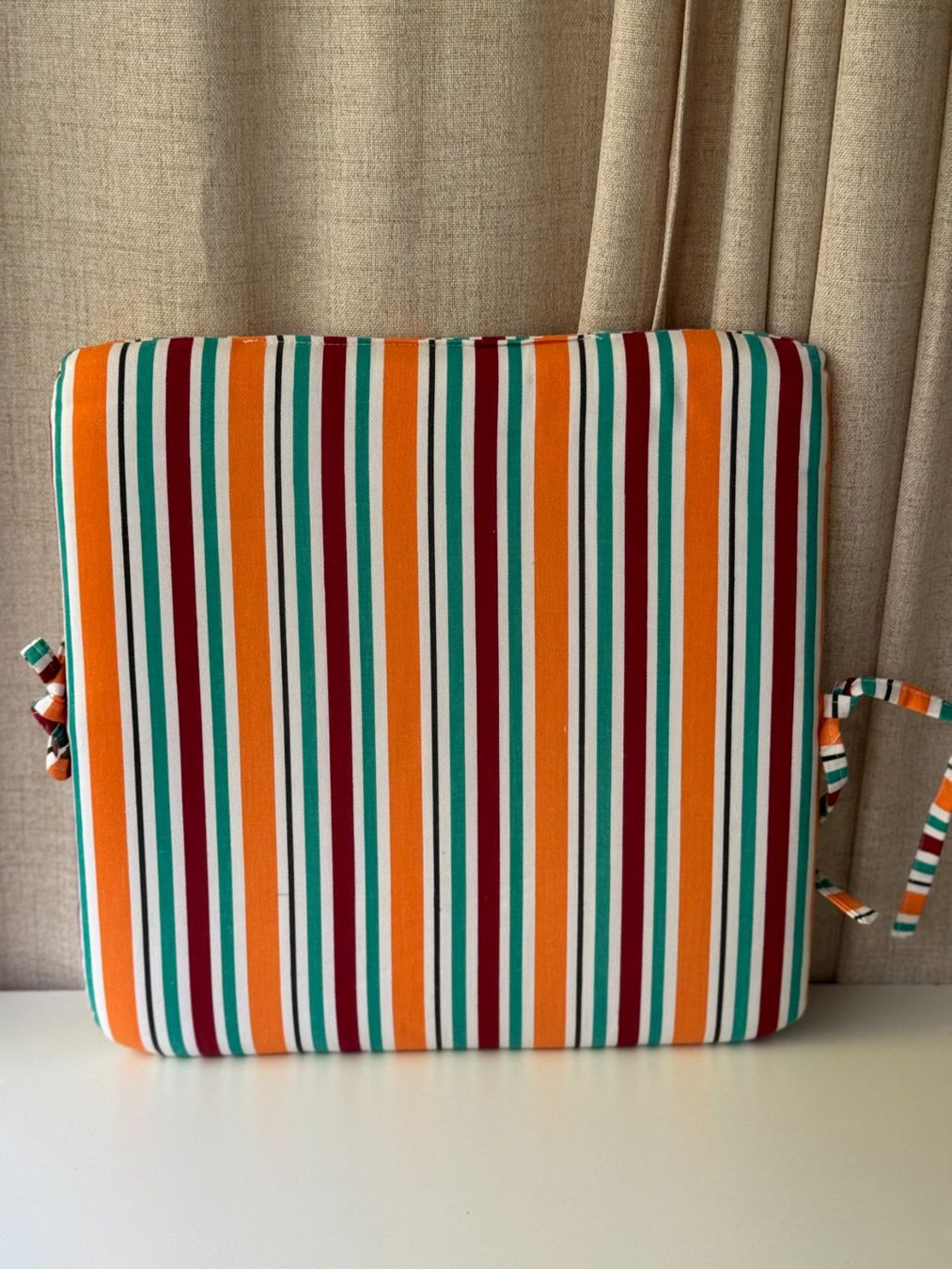 Cuscini: 3 Coussins pour chaise à rayures – Usato da Genève venduto da Reveur 7