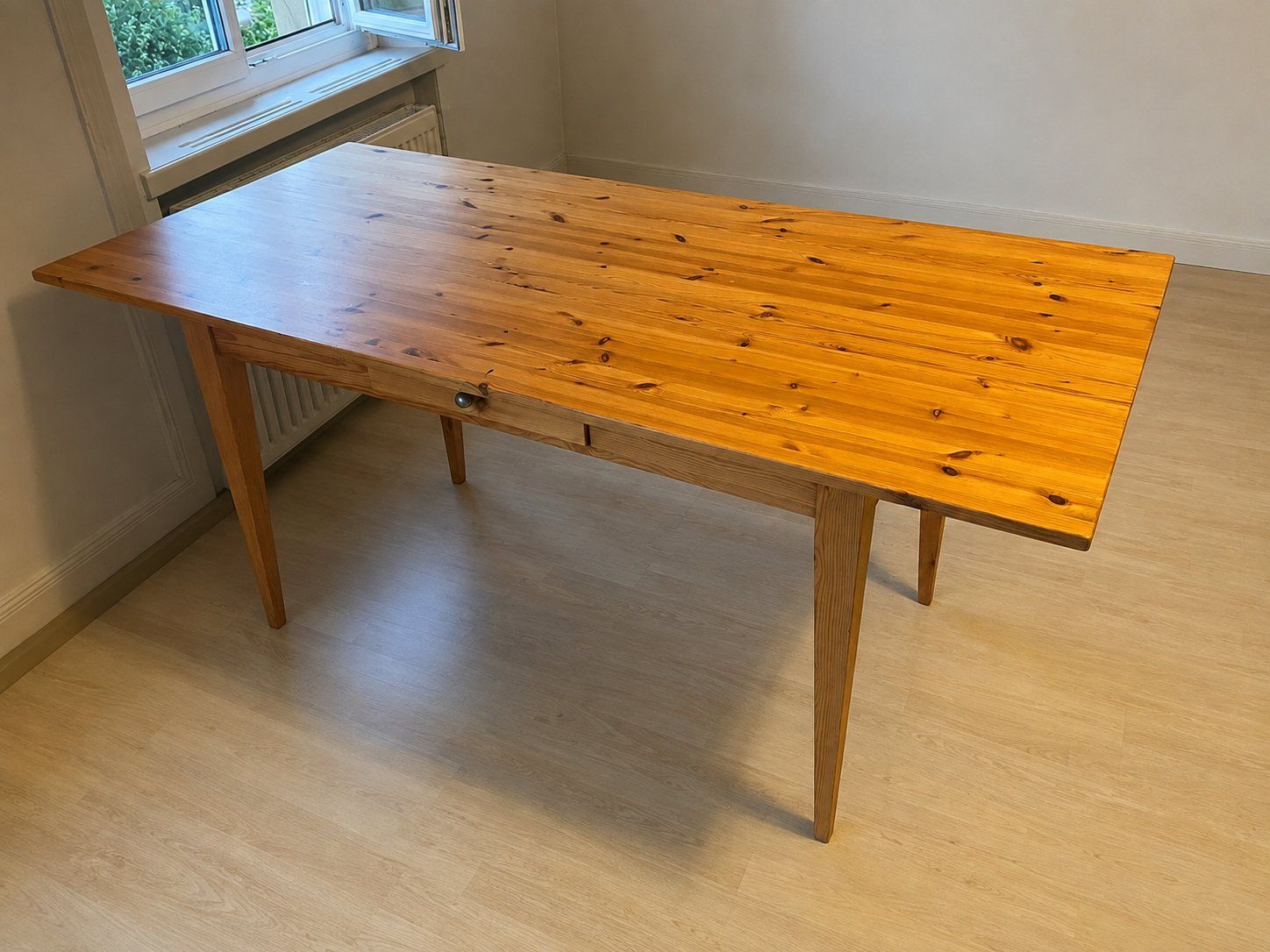 Tische: Massiver Holztisch - gebraucht – Gebraucht aus Solothurn von HH91