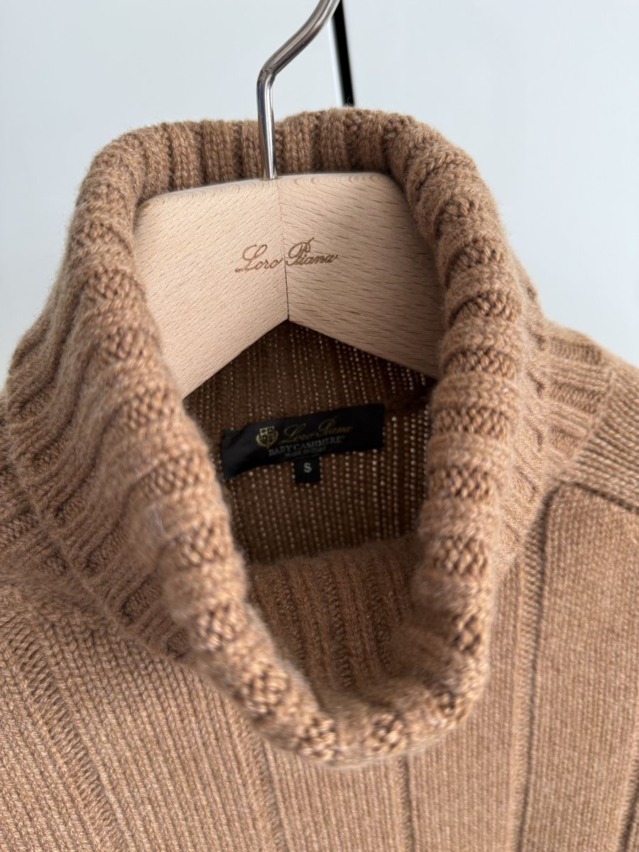 Loro Piana Maglioni & Felpe: Loro Piana – Usato da Endingen venduto da VanBerkel 2