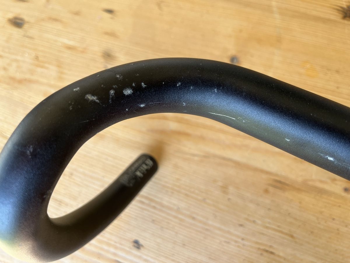 Fizik Pezzi di ricambio: Cintre route Fizik cyrano R3 46cm – Usato da Cugy VD venduto da juanpoulix 1