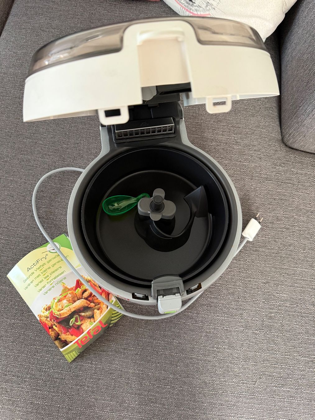 Tefal Elettrodomestici da cucina: Tefal Airfryer – Usato da Wettingen venduto da Clodle81 4