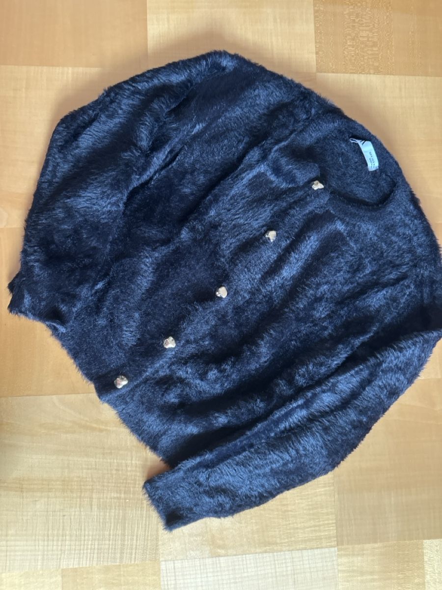 Zara Pulls & Sweat-shirts: Pullover Zara S schwarz Plüsch  – D'occasion à Zürich par Misus.Flohmi