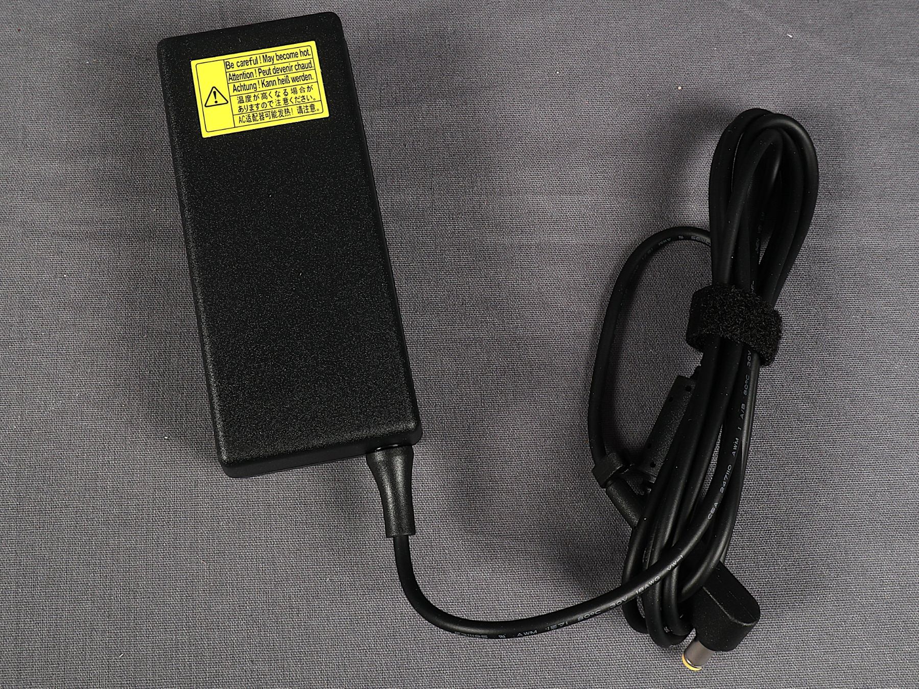 Ladegerät: LITEON AC Adapter 65W 19V – Neu (gemäss Beschreibung) aus Steinen von Restwert_Steinen 2