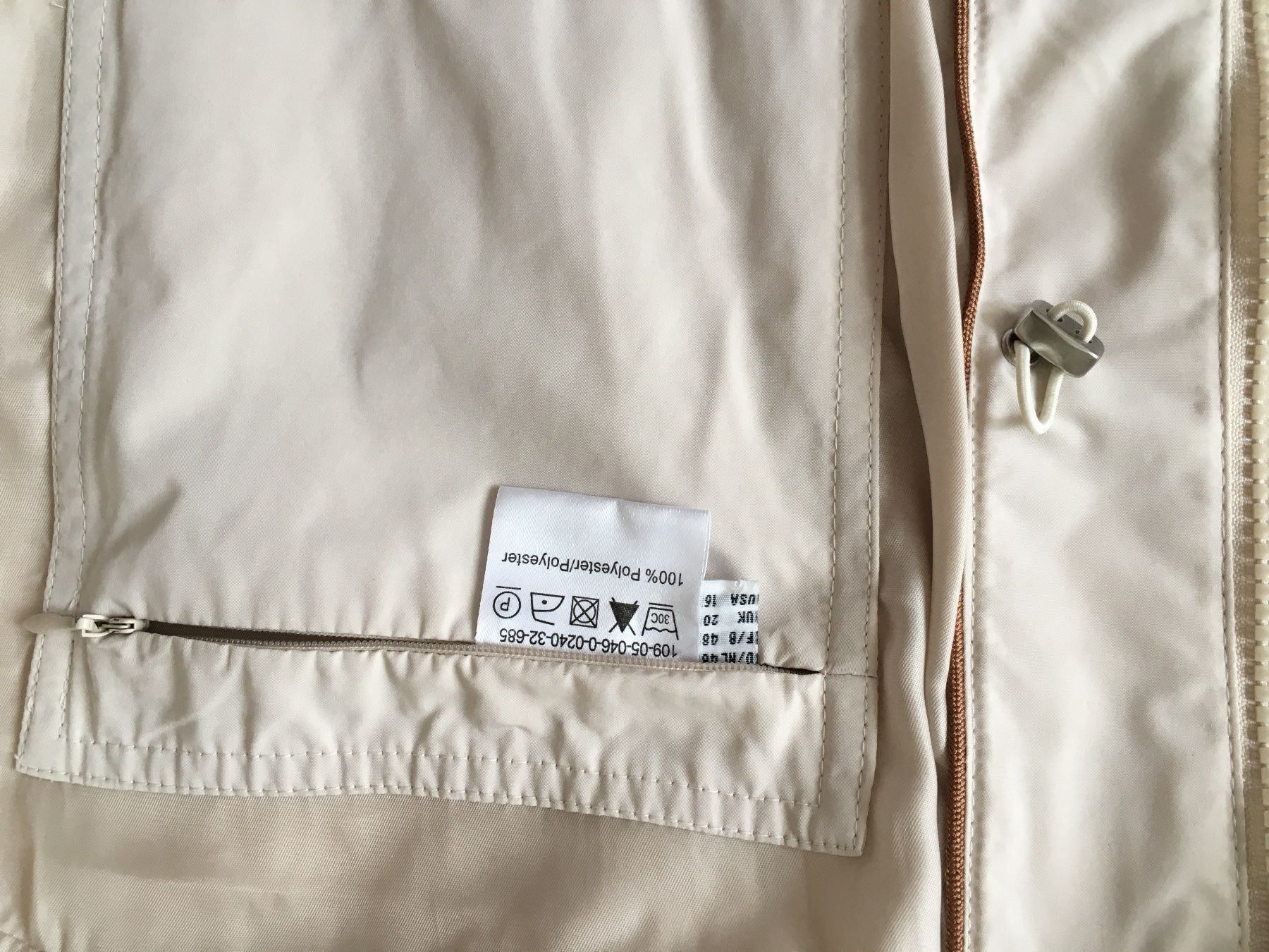 Giacche: Neuwertige steinfarbene Windjacke – Usato da Bern venduto da Smile-2707 5