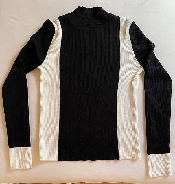 Zara Lotti di vestiti: Zara Ensemble - Veste + Pullover – Usato da Solothurn venduto da Deinze 2