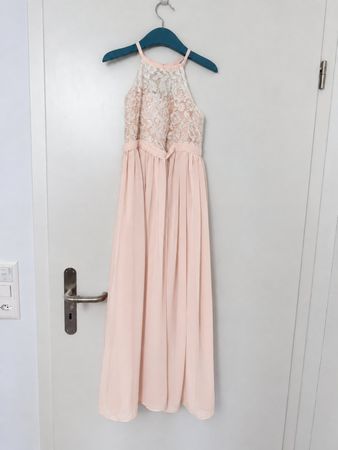 Kleid in Rosa mit weissen Spitzen, Grösse 140
