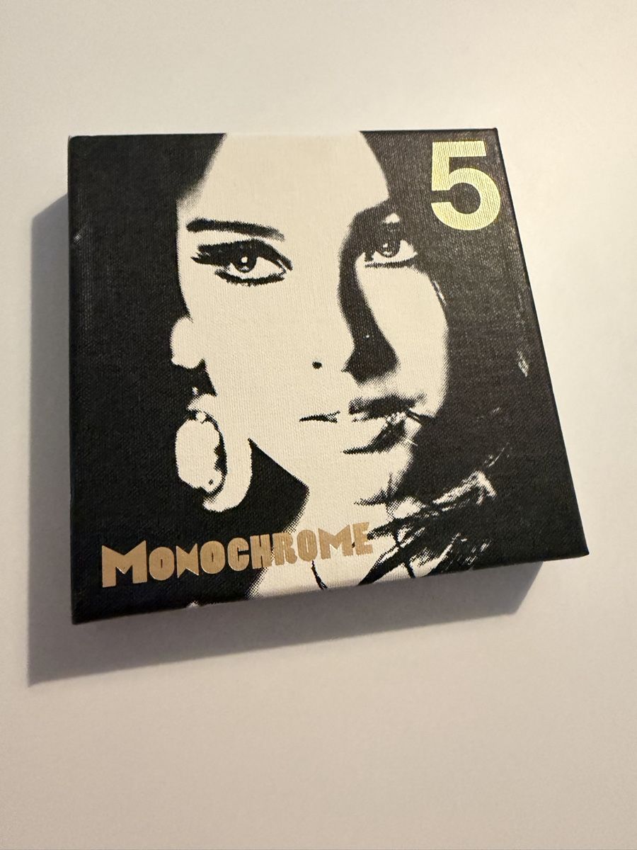 CD: Lee Hyori CD "Monochrome" – Usato da Baden venduto da CeDe22 2