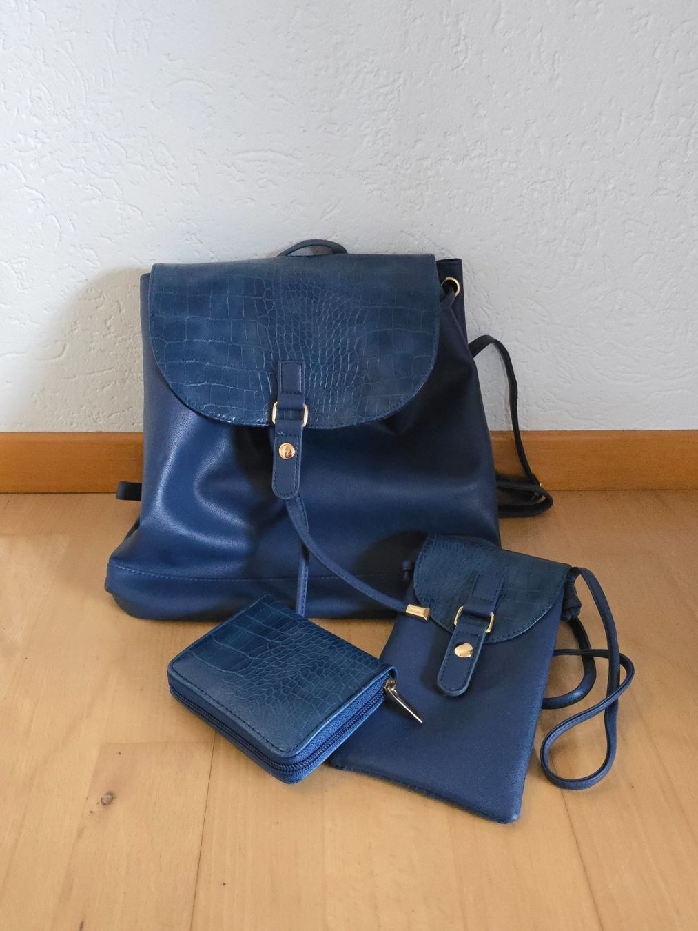 Borse da donna: Tolles Rucksack Set blau NEU – Nuovo (secondo la descrizione) da Dättlikon venduto da Wundertuete_