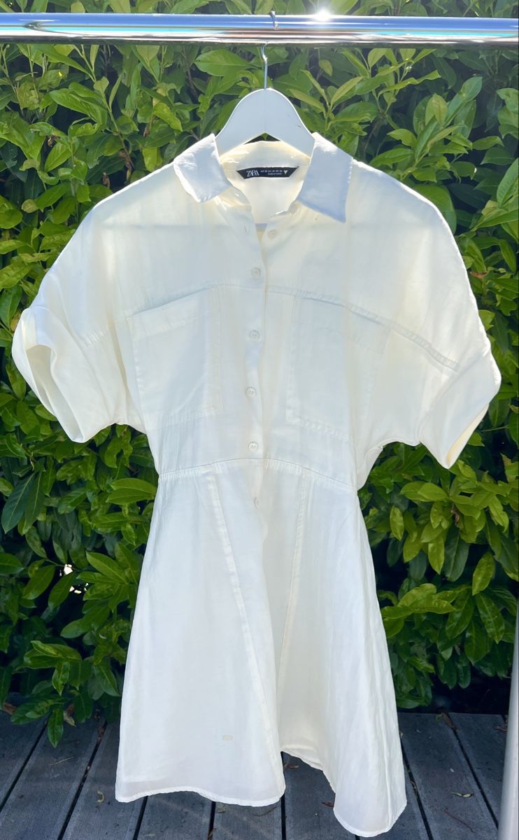 Zara Vestiti: Robe Zara XS – Usato da St-Aubin FR venduto da claramathi