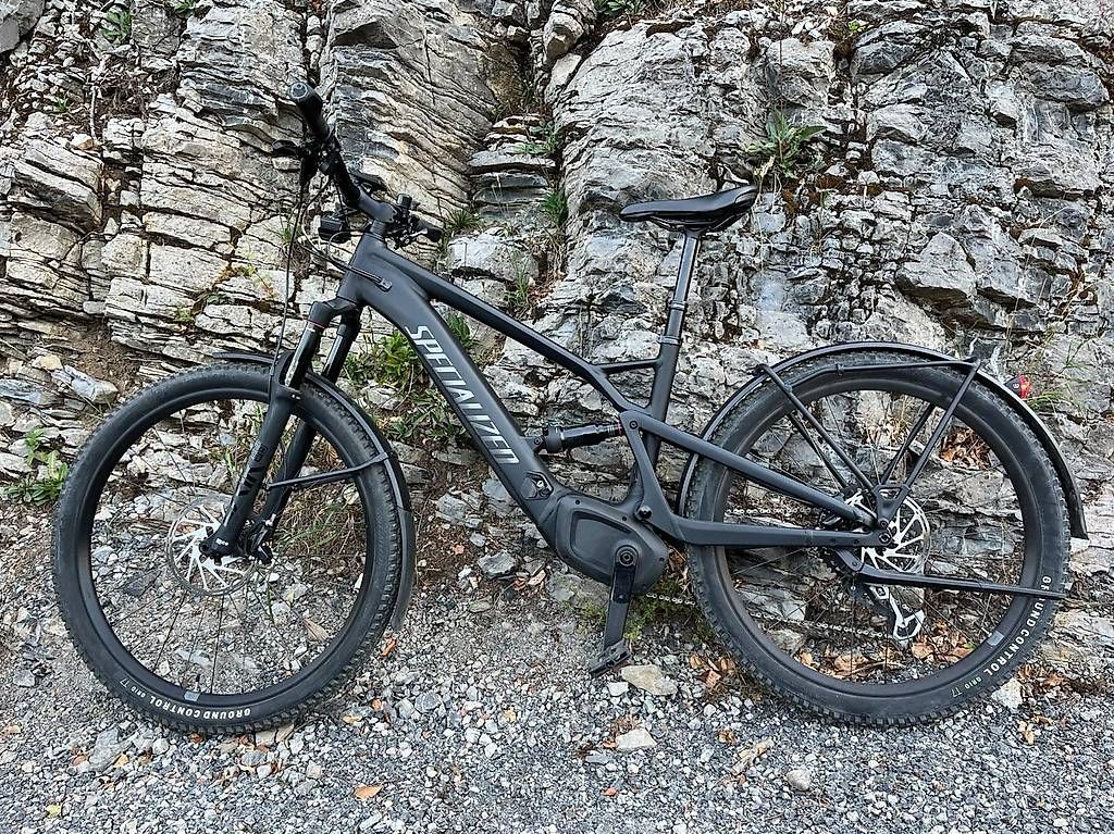 Vélos: Specialized Turbo Tero X 6.0, Premium Fully E-MTB, Grösse L – D'occasion à Interlaken par dav_tb9l 2