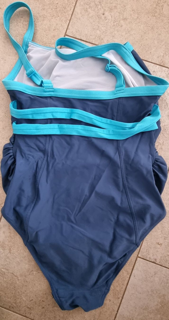 Lotti di vestiti: Umstands-Set gr.M – Usato da Grossdietwil venduto da GNOM313 2