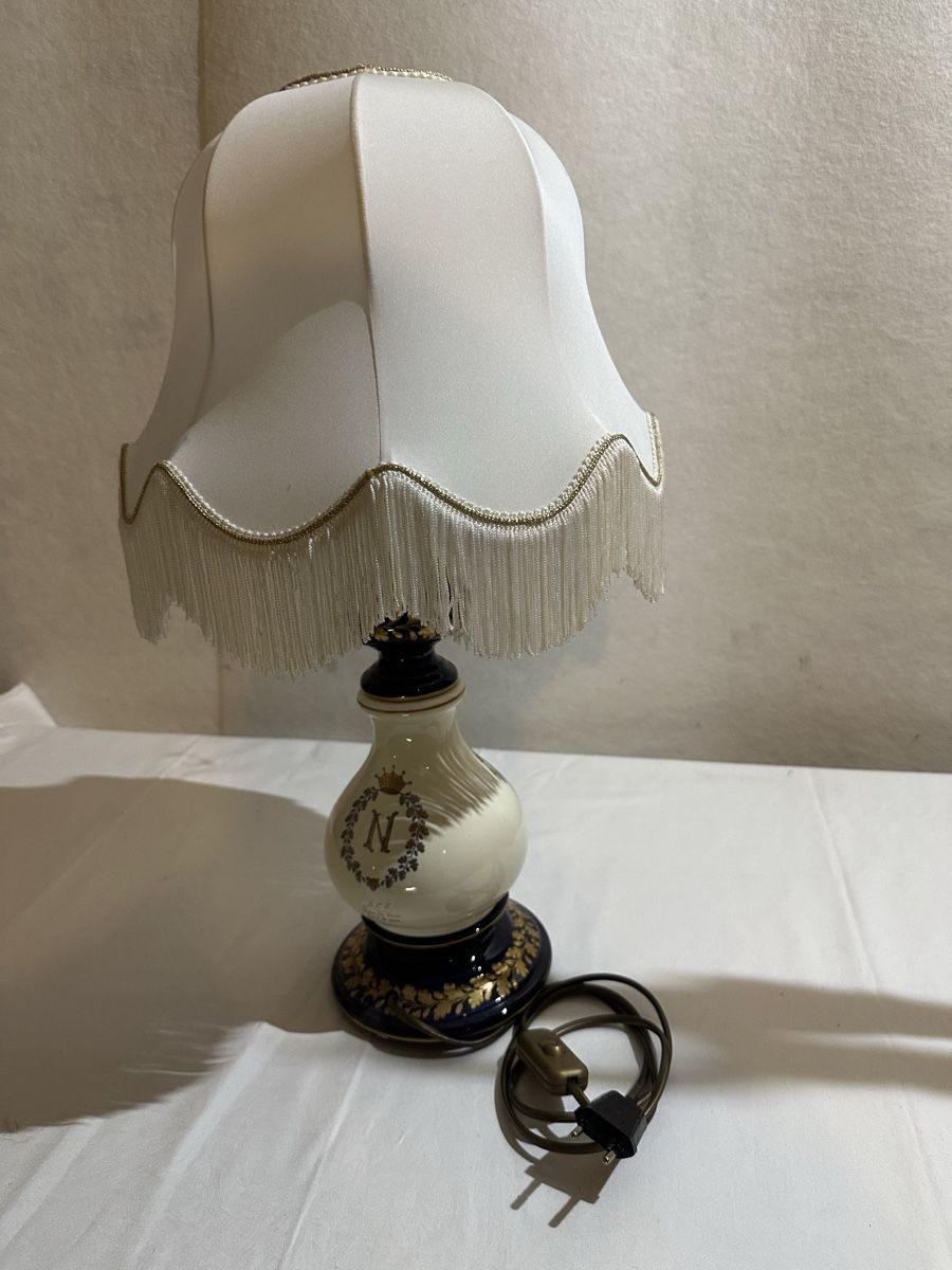 Lampade: Antike Tischlampe – Usato da Basel venduto da Hariva 3