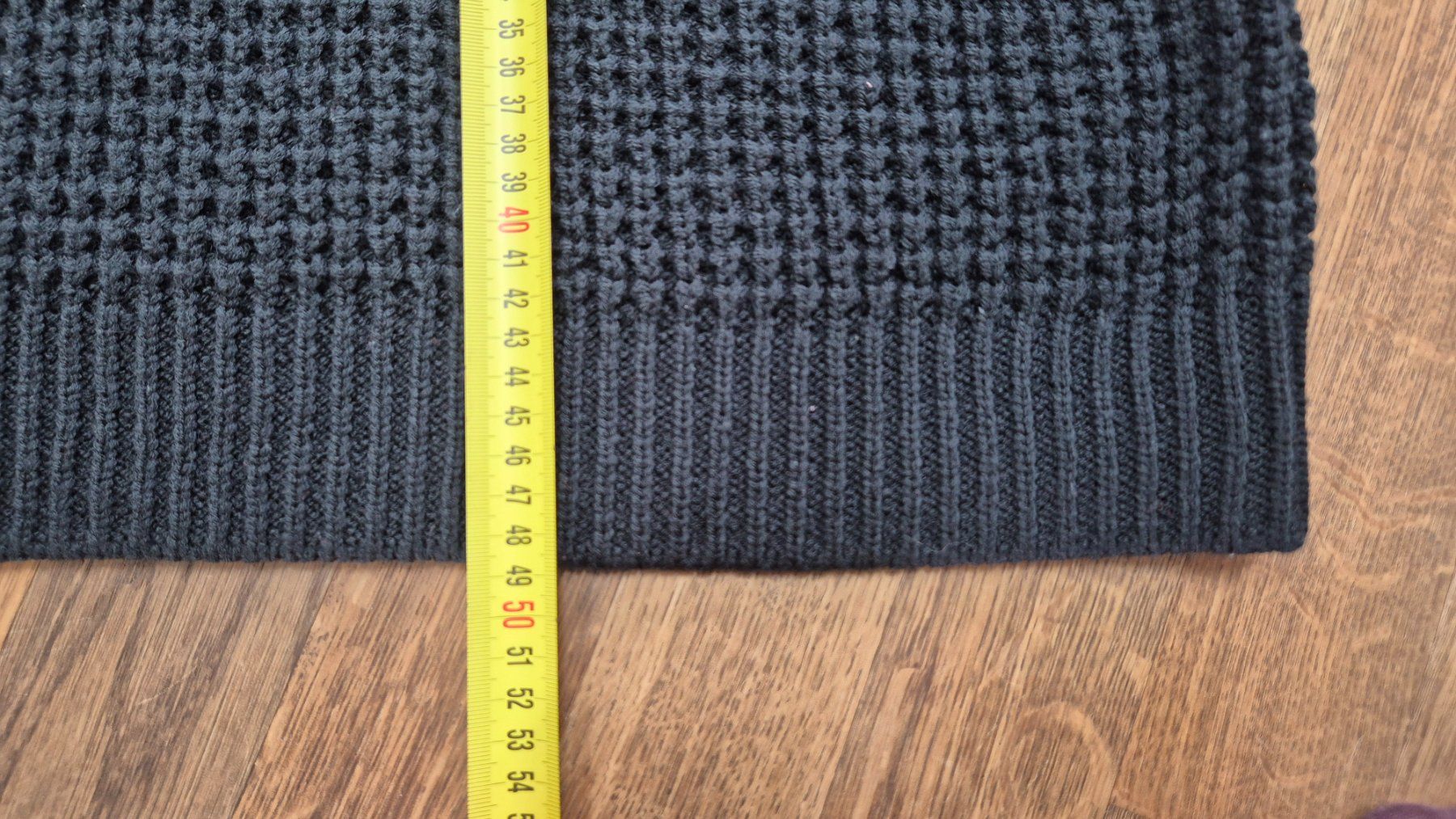 Gilet & Giacche senza maniche: Black knitted vest – Usato da Zürich venduto da monadiederich 6