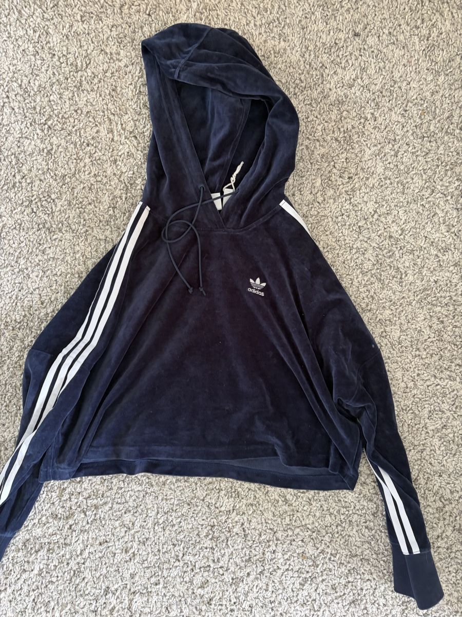 Maglioni & Felpe: Adidas Velours Pulli – Usato da Sevelen venduto da sarah_selina