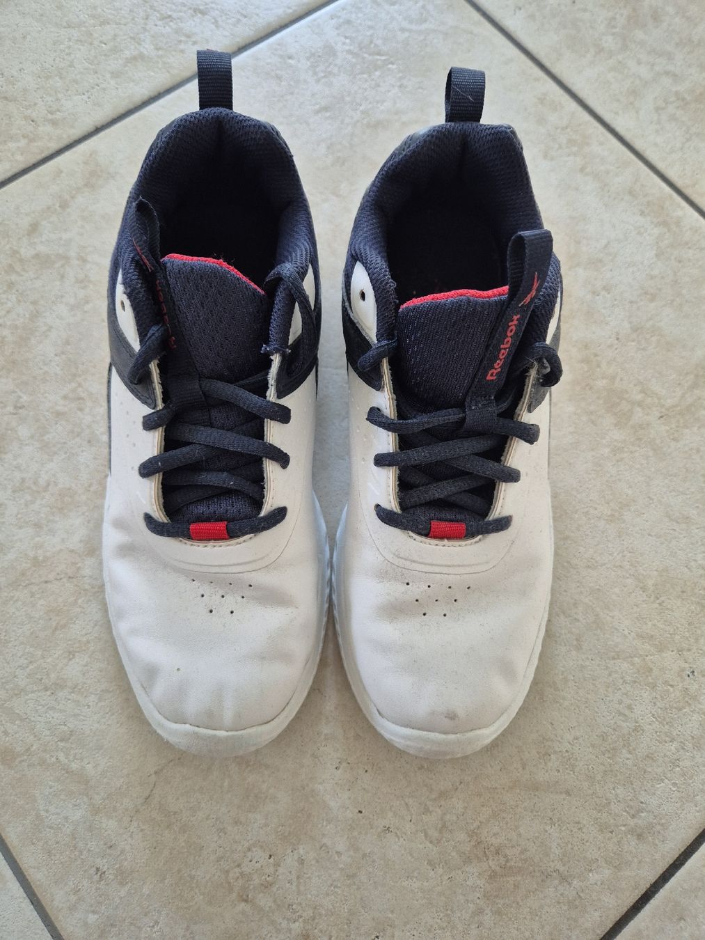 Reebok Scarpe per ragazzi: Reebok Jungen-Turnschuhe, Grösse 33  – Usato da Gunzgen venduto da tr79 2