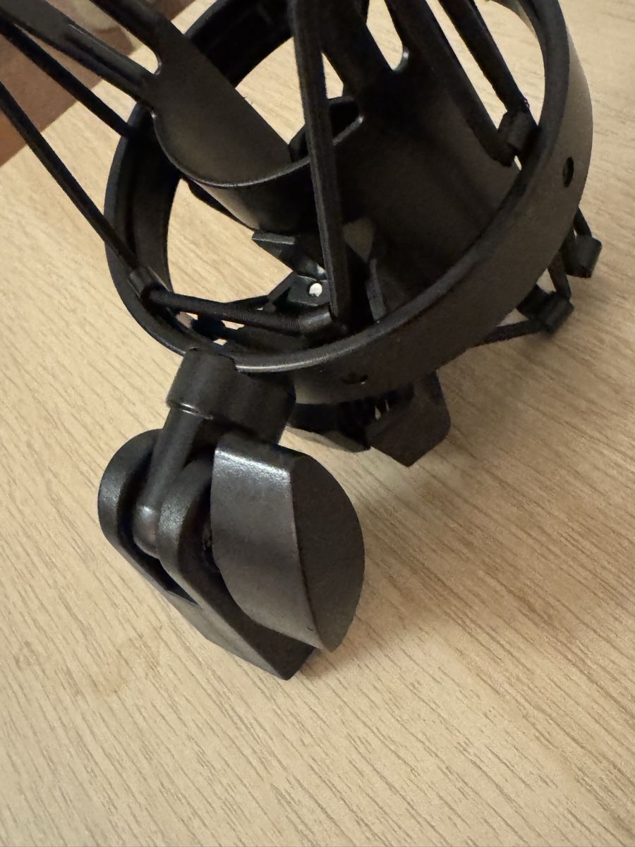Microfoni: Microphone Shockmount (Spinne). – Nuovo e nell'imballaggio originale da Genève venduto da dan_yjm7 2