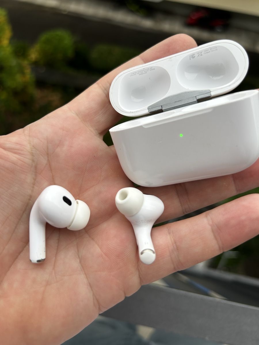 Apple Cuffie: Apple AirPods Pro 2. Generation mit Ladecase – Usato da Zürich venduto da fle_8ckw 3