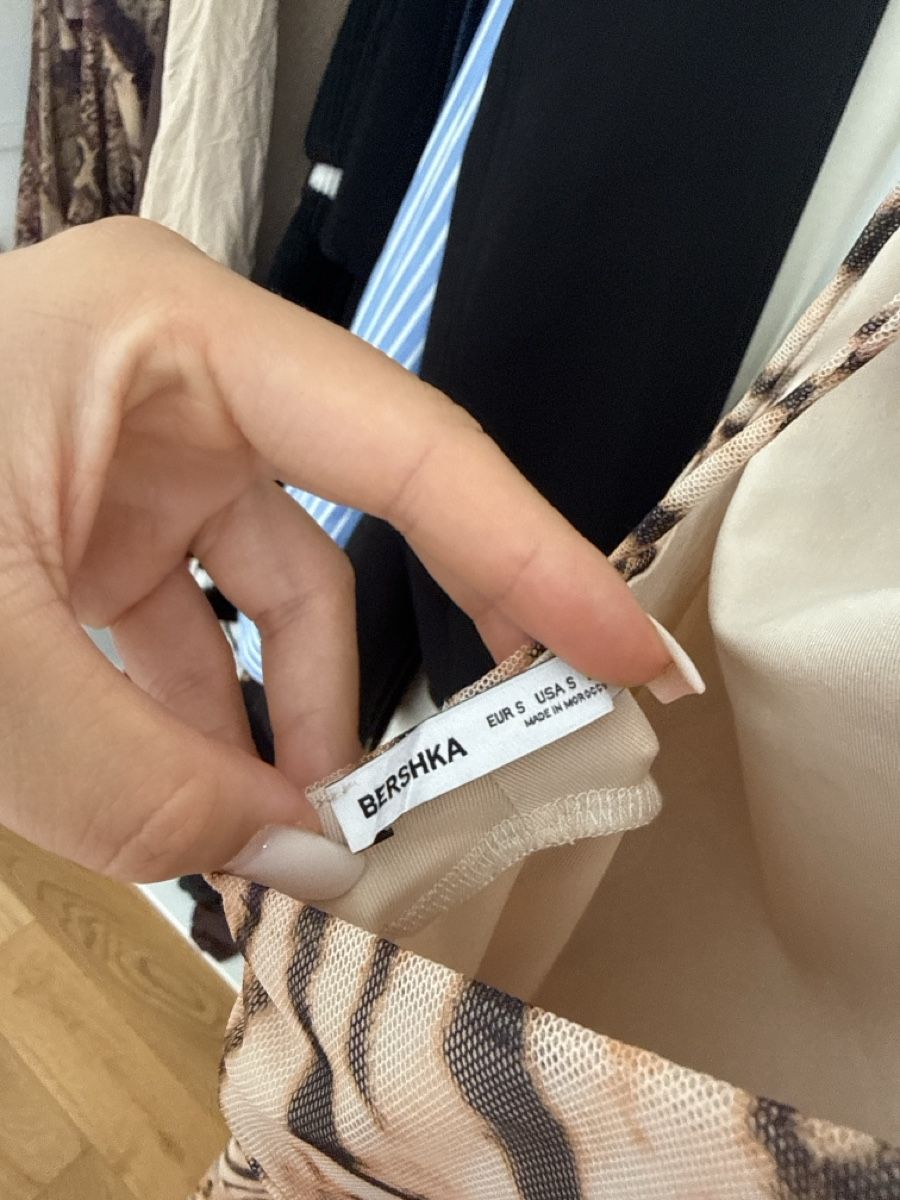 Bershka Kleider: Dress  – Gebraucht aus Nebikon von Preloved_bykelly 2