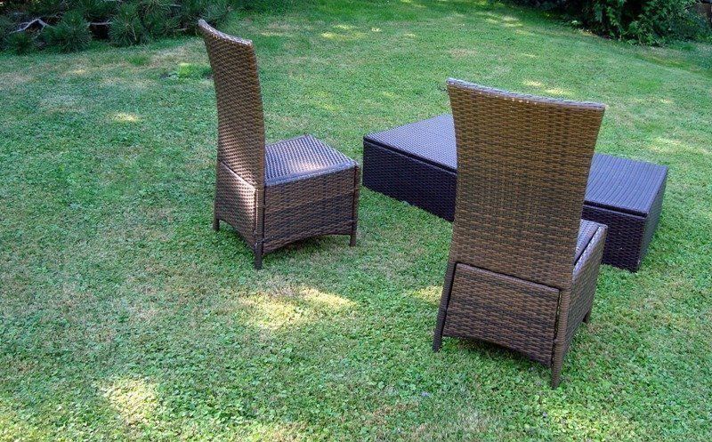 Set di tavolo e panche: Gartensitzgruppe / Gartensitzgarnitur / Gartenstühle /Lounge – Usato da Stehrenberg venduto da AB-C 3