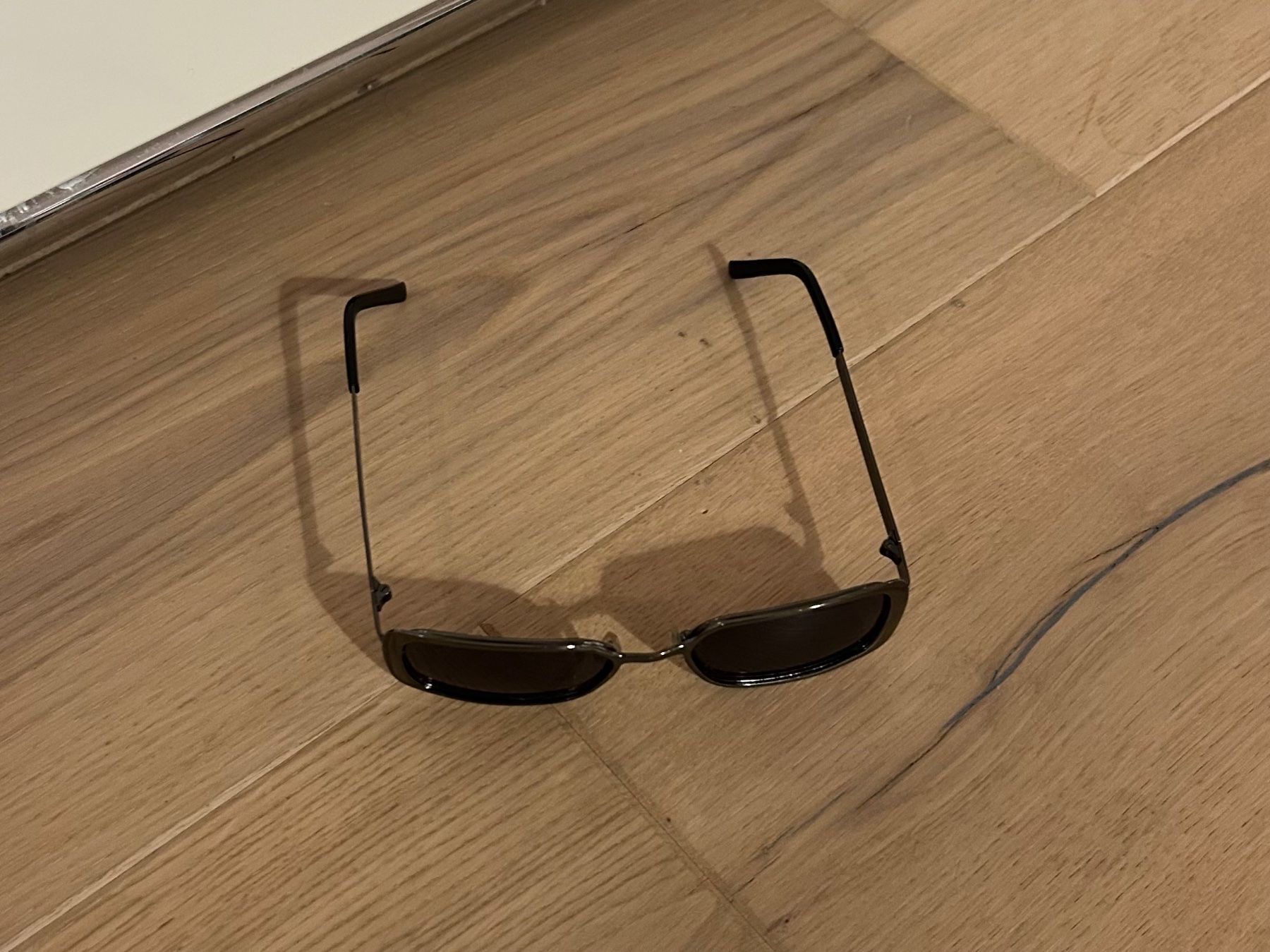 Occhiali & Lenti: Rechteckige Sonnenbrille – Usato da Richterswil venduto da sop_zwd9 1