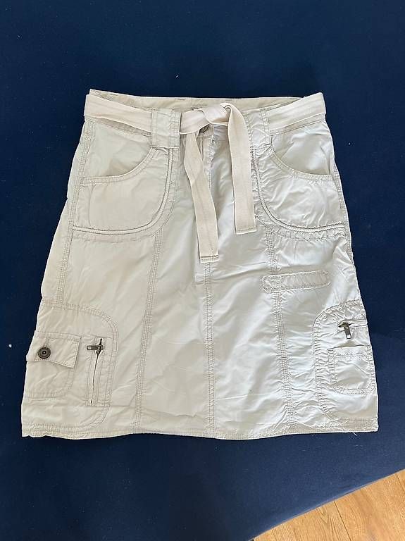Gonne: Jupe beige – Usato da Murten venduto da bea_n5yn