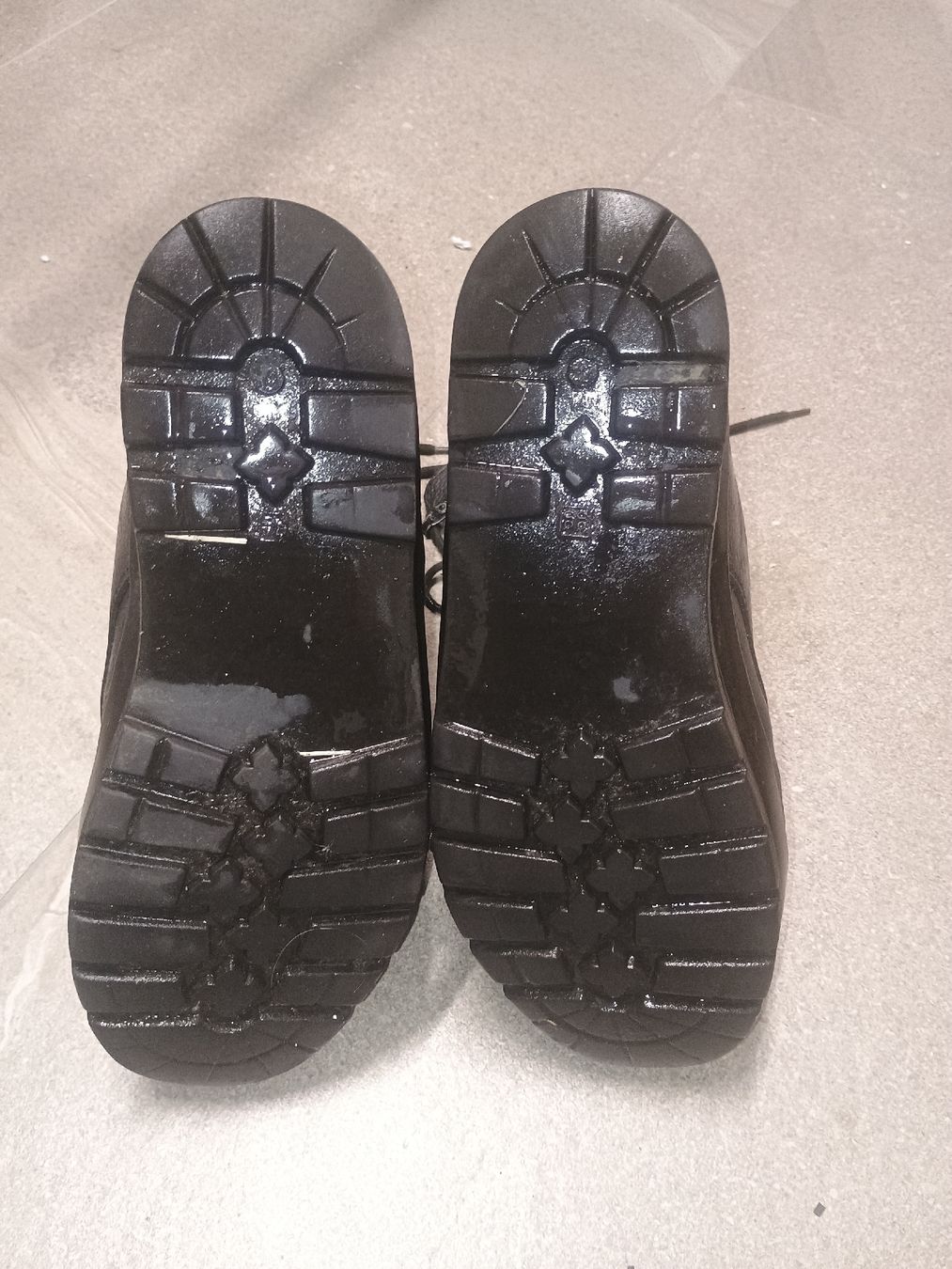 Schweizer Armee Herrenschuhe: Schweizer Armeestiefel Gr. 42 – Gebraucht aus Bremgarten AG von sra_fgd2 1