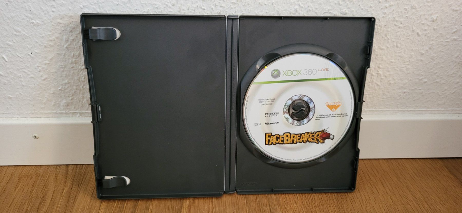 Microsoft Giochi: Xbox 360 - Face Breaker – Usato da Münsingen venduto da DigitaleSpielecke 2