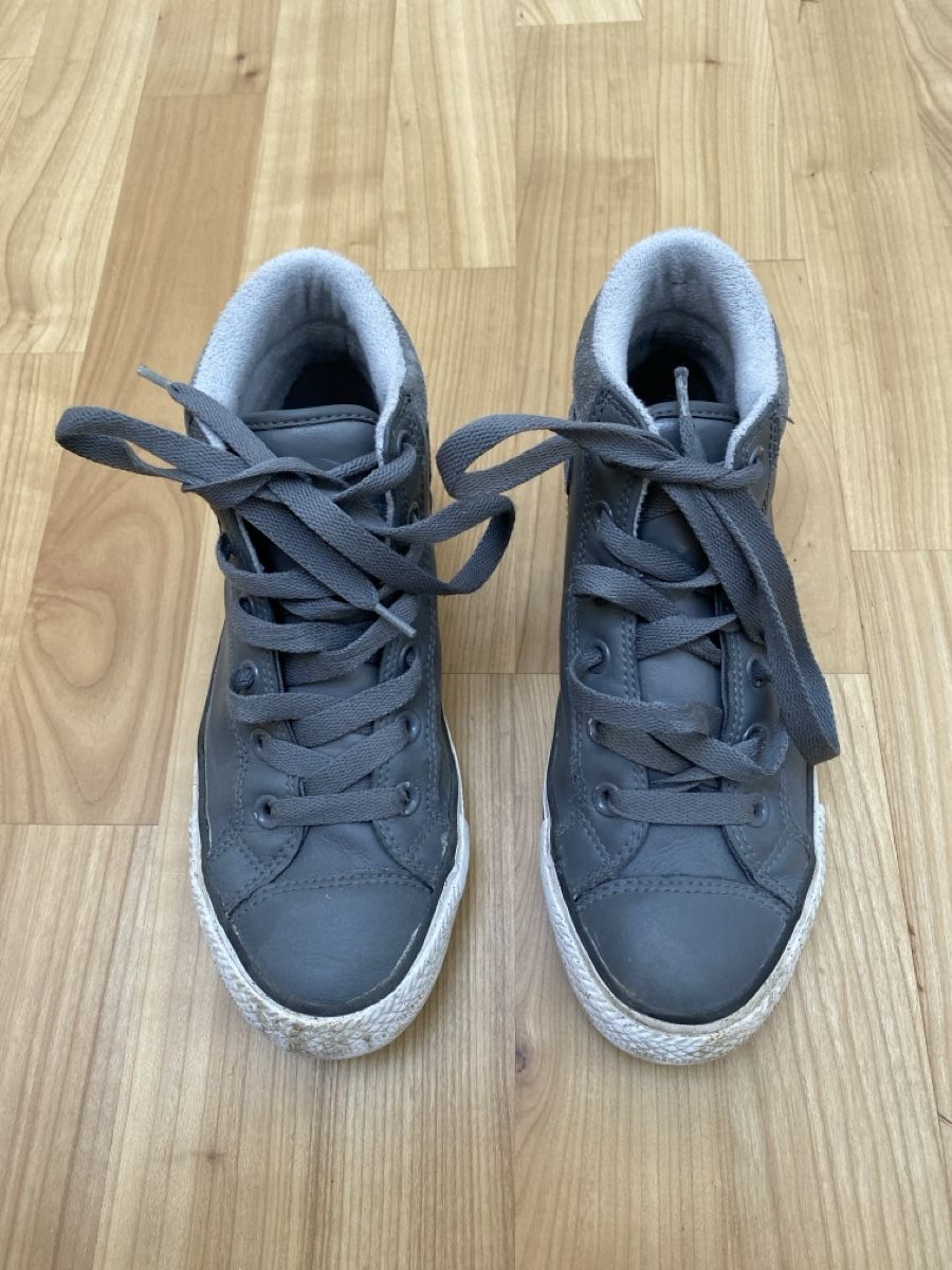 Converse Chaussures garçon: Converse All Star, Grösse 37, Leder – D'occasion à Basel par lxbsl