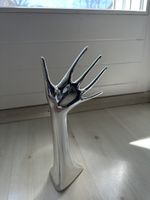 Coole Deko Hand Skulptur aus verchromter Kunststoff, Silber