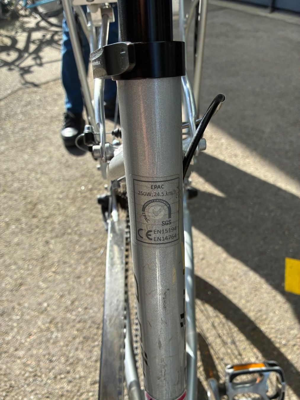Biciclette: Top Leopard E-City E-Bike, ohne Akku – Usato da Dübendorf venduto da sdbu-frappant 2