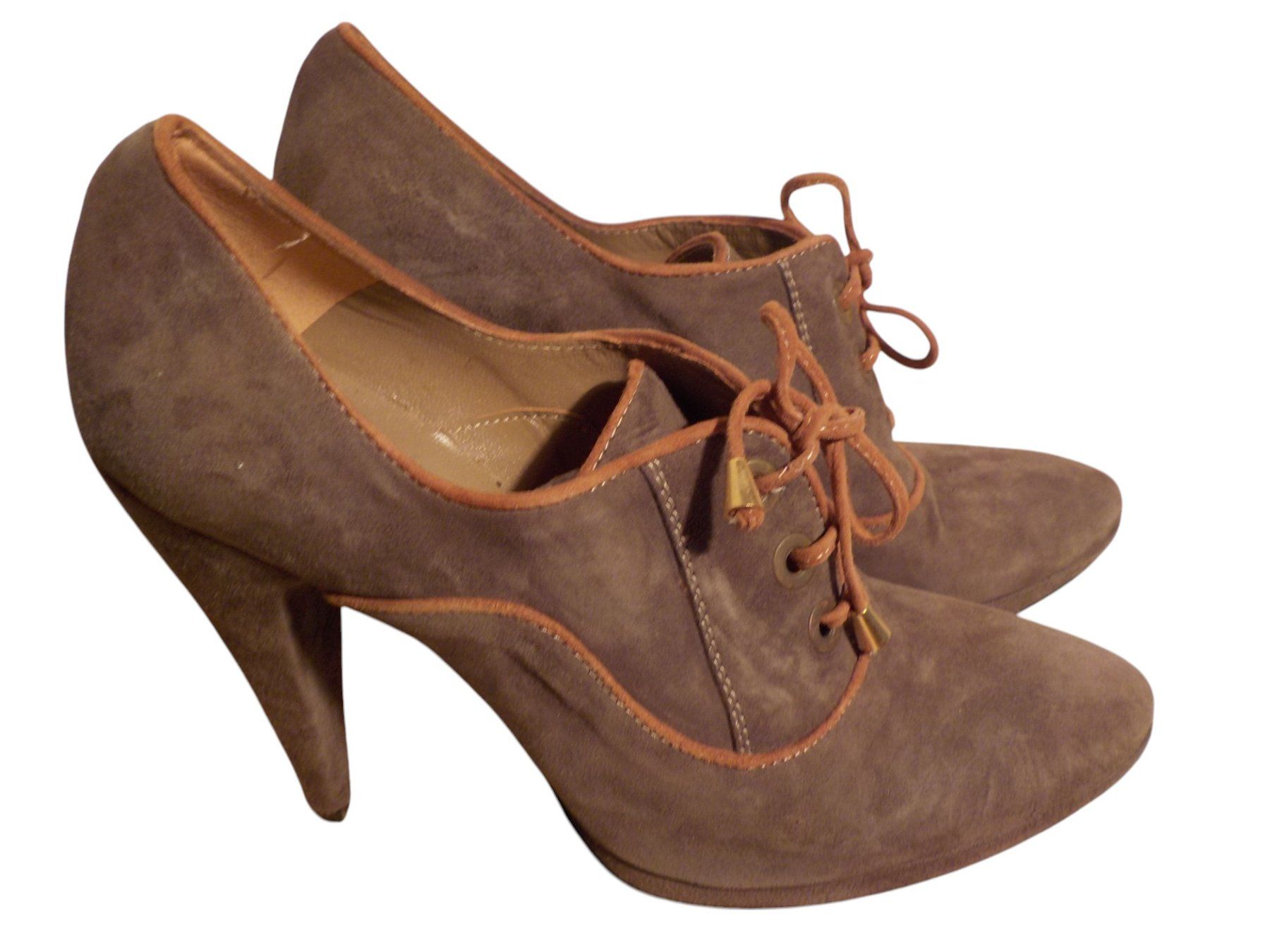 Scarpe da donna: Pumps Vintage Gr.38 – Usato da Mörschwil venduto da wunderkiste44