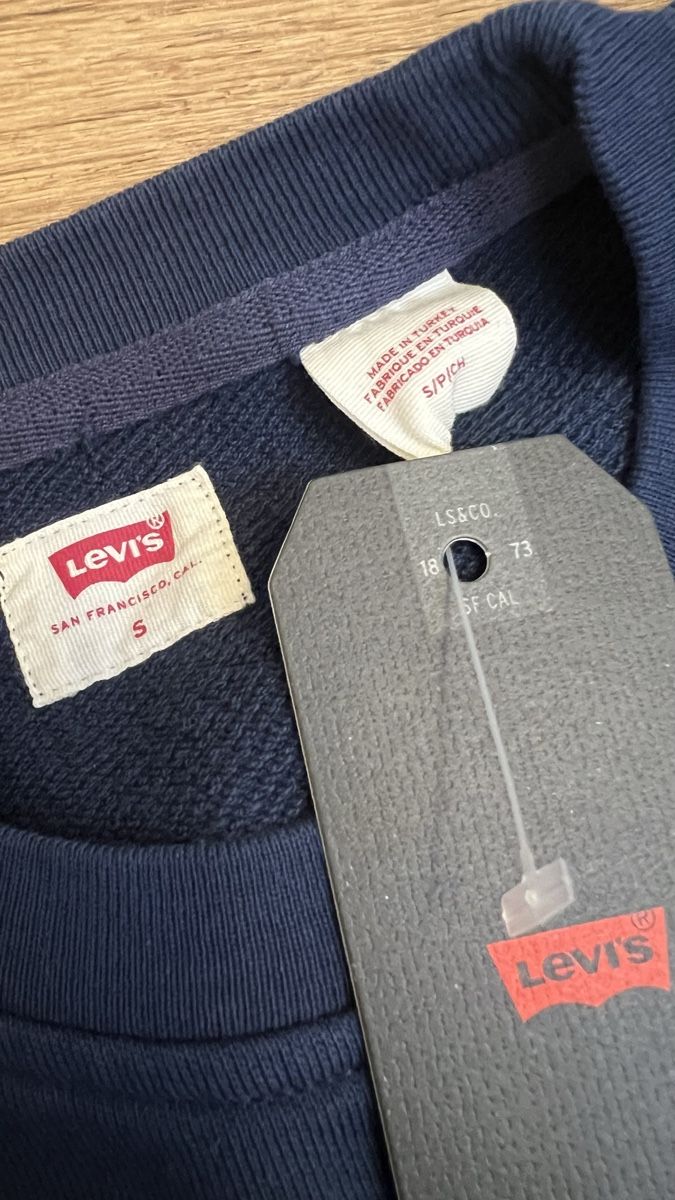 Levi's Pullover & Sweatshirts: Levi's Sweatshirt Gr.S - Neu mit Etikett – Neu und originalverpackt aus Visp von bluenero 5