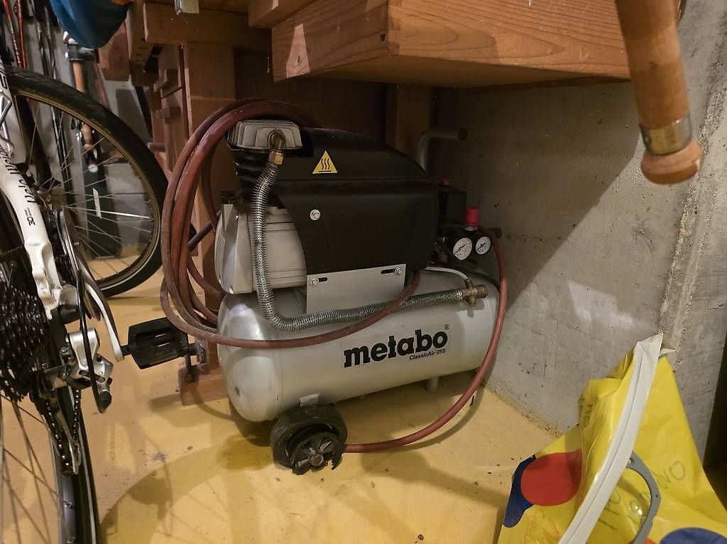 Compressori: Kompressor Metabo Classic Air 255 – Usato da Wilen b. Wollerau venduto da Karin1985