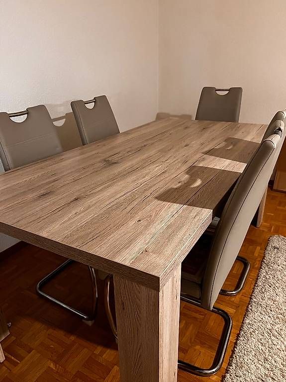 Set di tavolo e panche: Table et chaises – Usato da Yverdon-les-Bains venduto da fon_5pws