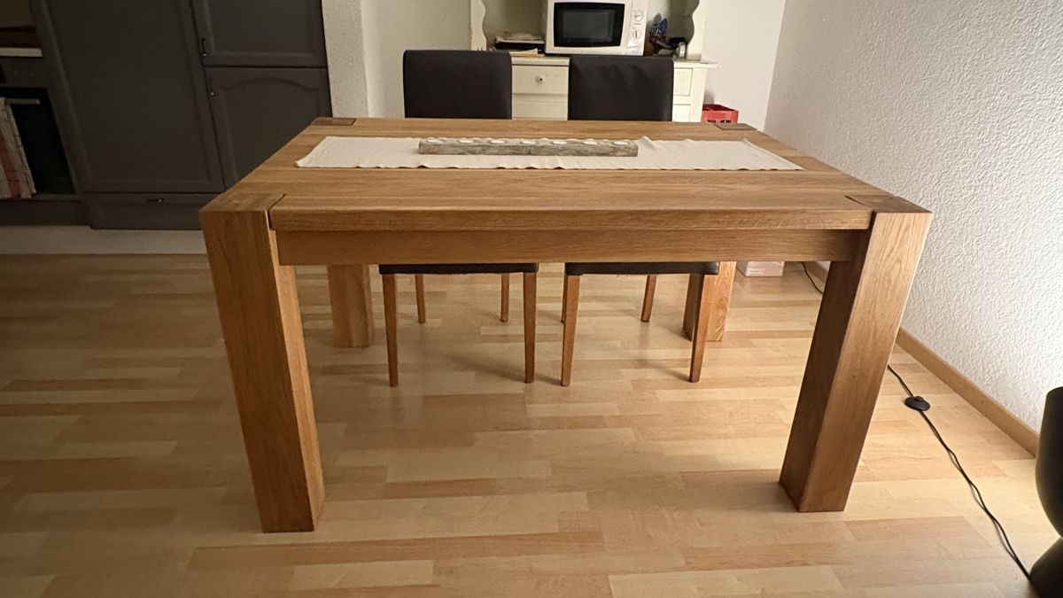 Tavoli: Esstisch massiv – Usato da Gunzgen venduto da Dasding 1