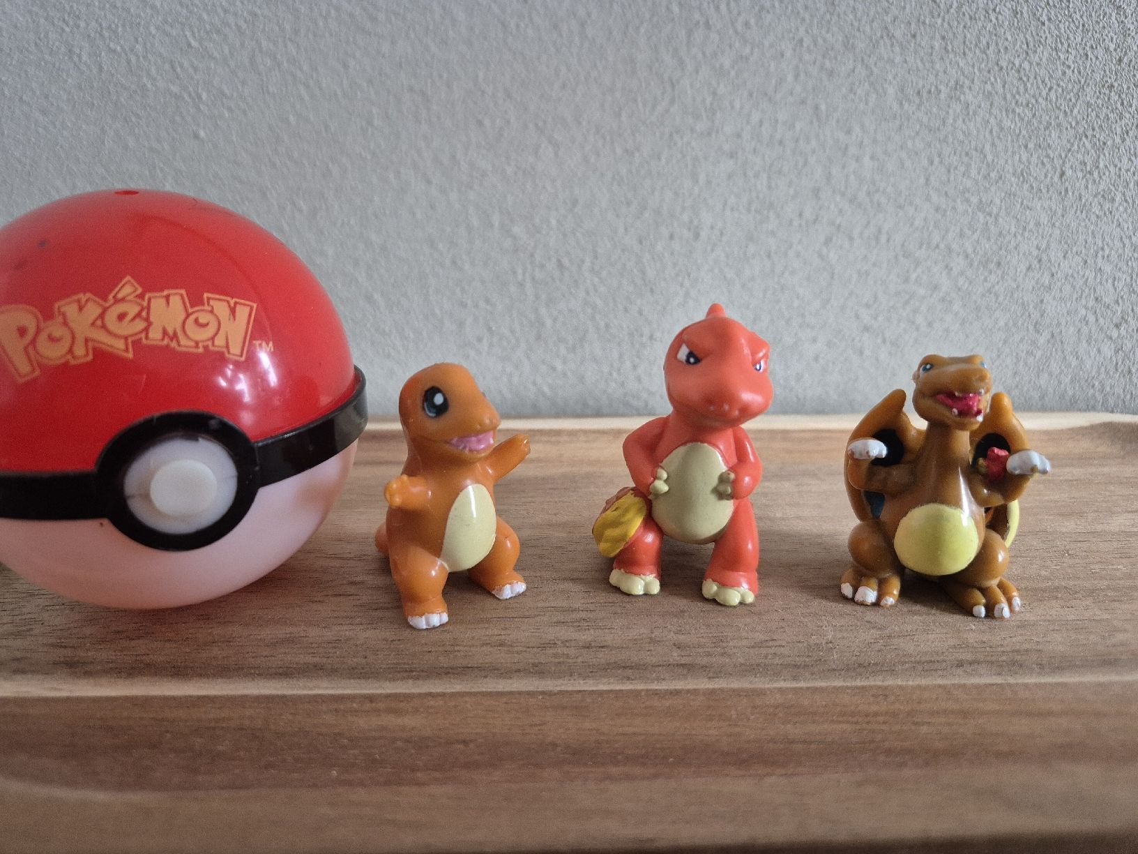 Pokémon Statuette: Pokémon figur 1999 charizard nintendo – Usato da Ursy venduto da RetroBebar777 1