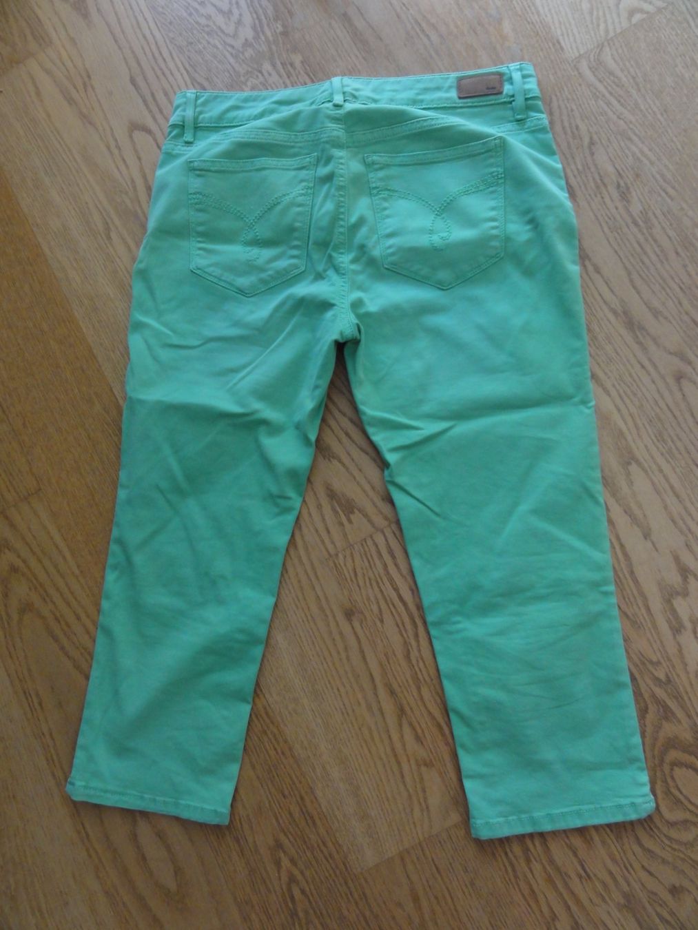 Esprit Pantaloni: Esprit Hosen, 3/4-Bein, Gr. 31 – Usato da Riedholz venduto da Taweva 4