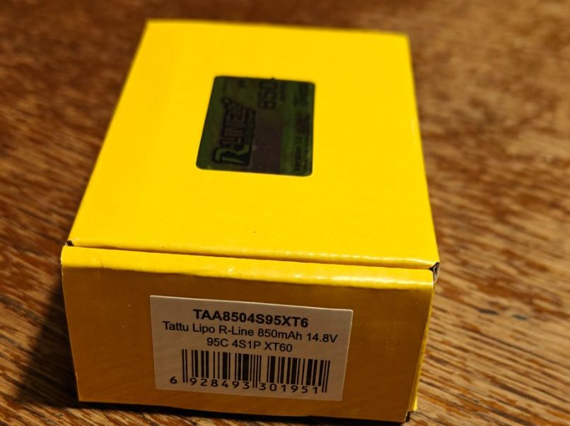 Batterie, Caricabatterie & Alimentatori: Tattu R-line 850mah – Nuovo e nell'imballaggio originale da Safenwil venduto da Tamaria 1