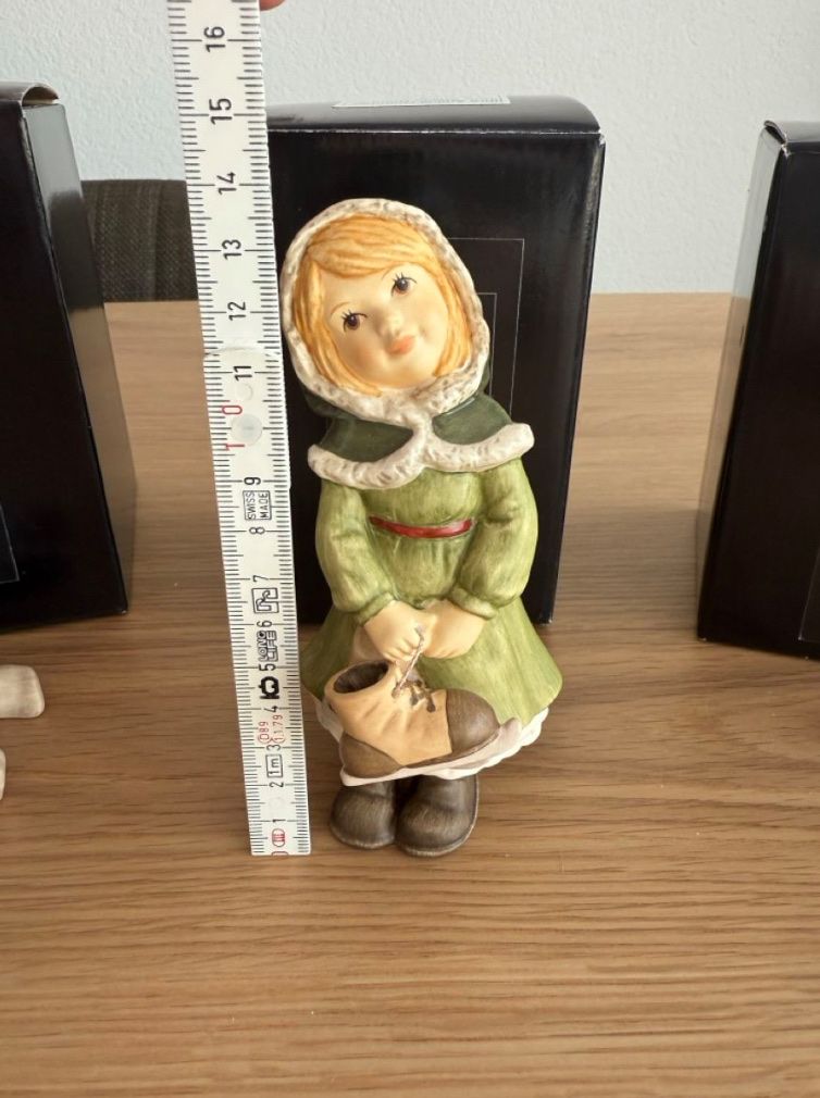 Figuren: Goebel Mädchen mit Schlittschuhen  – Gebraucht aus Sarmenstorf von Nathaliie_21 2