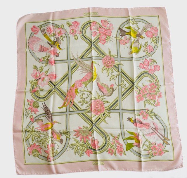 Hermès Foulard & Sciarpe: Hermès Foulard 'Caraibes' – Nuovo (secondo la descrizione) da Arlesheim venduto da cocoandco