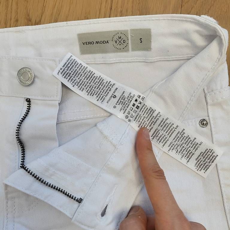 Pantaloni: Kurze Hose, weiss, Grösse S Vero Moda – Usato da Buttisholz venduto da sch_7jfz 2