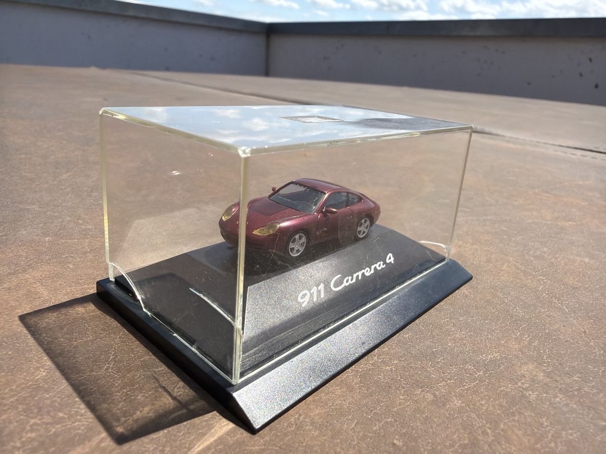 Porsche Modellini d'auto: Porsche 996 Carrera 4 - 1/87 – Usato da Wolfwil venduto da Rolex1 4