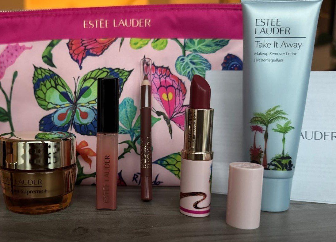 Estée Lauder Cura del viso: Kosmetik Estée Lauder Set NEU – Nuovo e nell'imballaggio originale da Dänikon ZH venduto da tug_m9b6 2