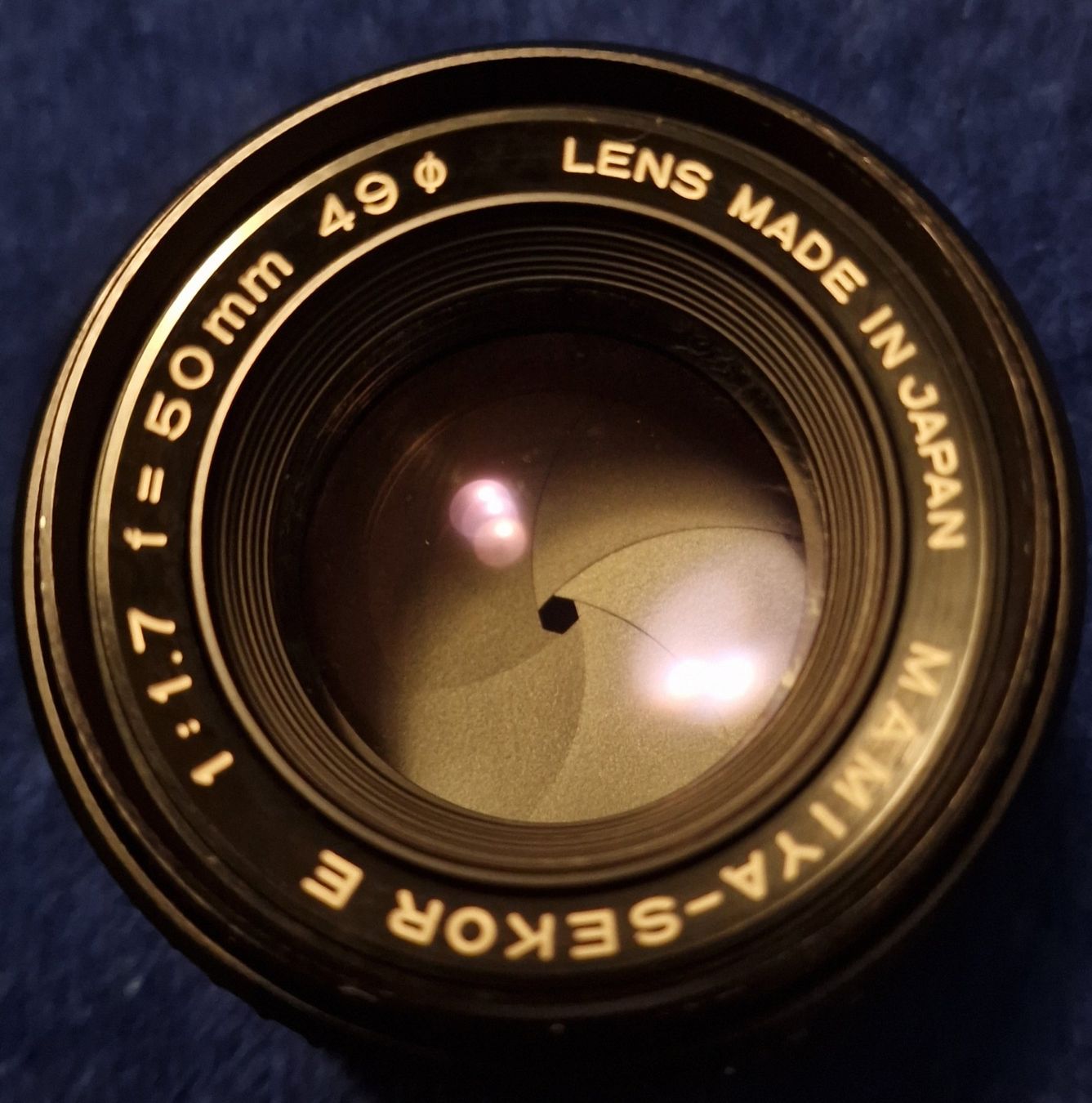 Mamiya Objectifs: Mamiya 50mm 1:1.7 Objektiv – D'occasion à Amlikon-Bissegg par Ruedis22