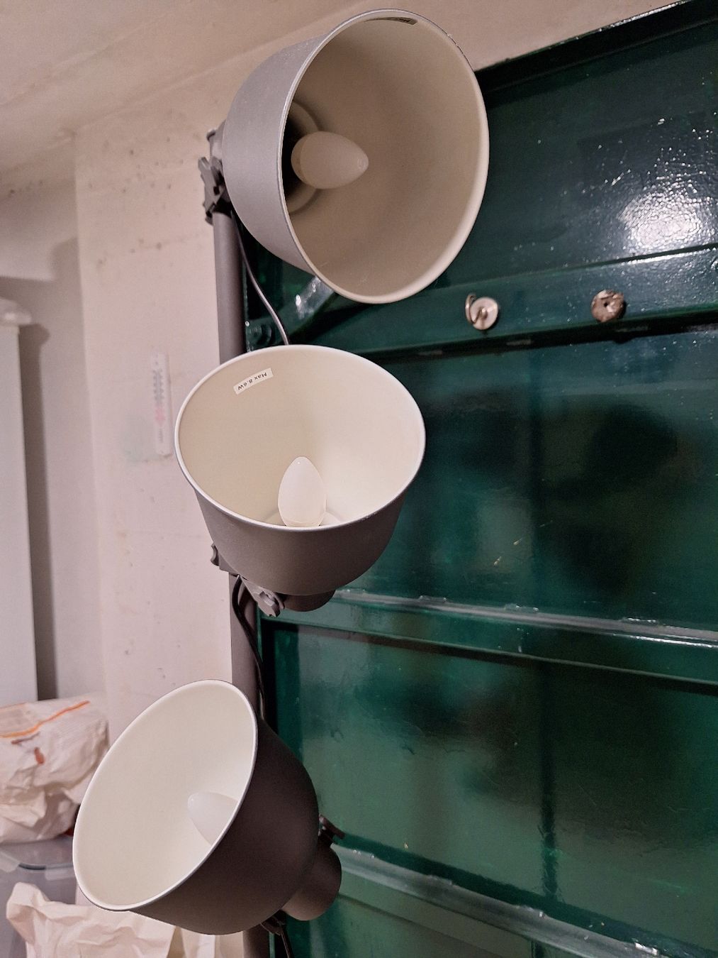 Ikea Lampade: Standleuchte mit 3er Spot. – Usato da Biberist venduto da schnouz33 2