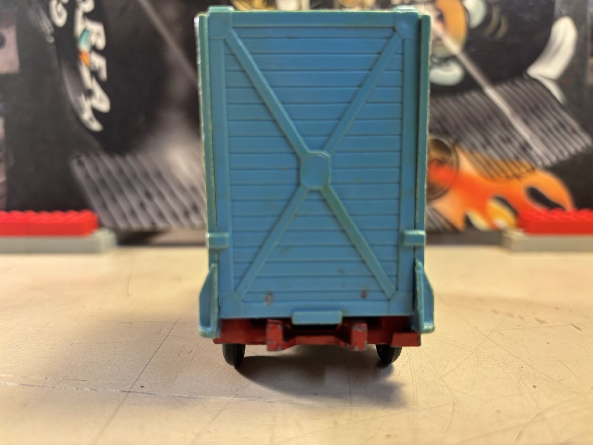 Corgi Toys Modellini d'auto: Corgi Toys Bedford Tractor Unit – Usato da Möriken AG venduto da Classics16 2