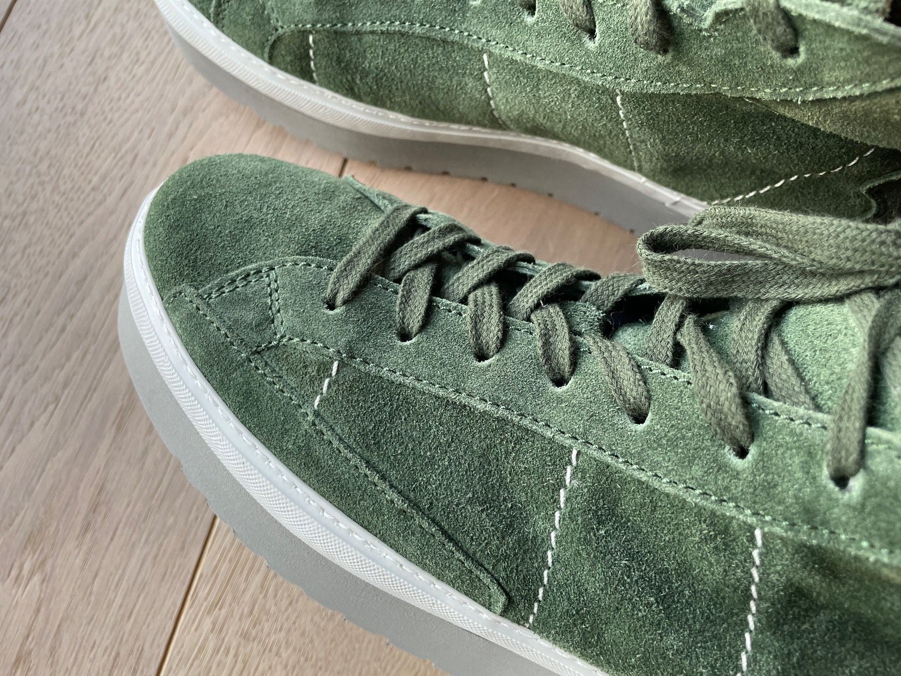 Scarpe da donna: Suede sneakers SOYA FISH, EUR 39.5 – Nuovo (secondo la descrizione) da Zug venduto da Nat.yushkevich 5
